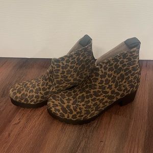 Charleston Shoe Co. Upper Monterey Boots in Leopard